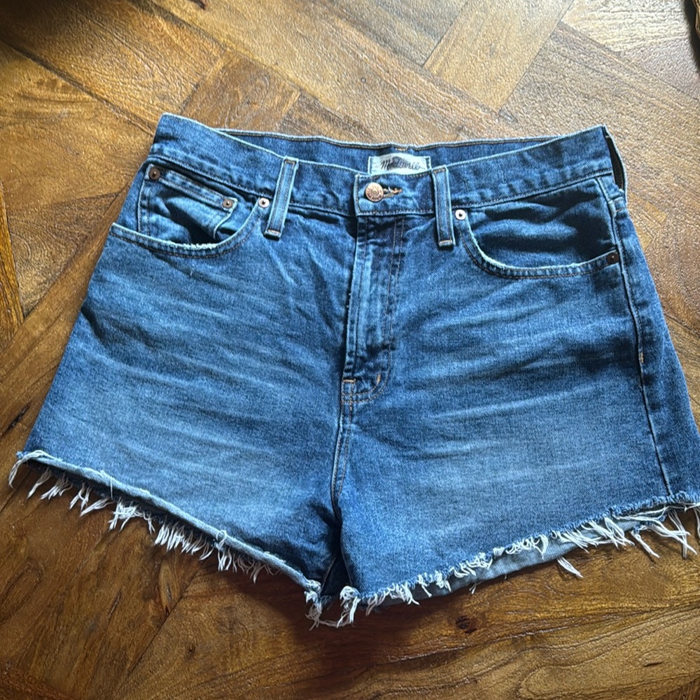 Madewell shorts “the perfect Jean short”